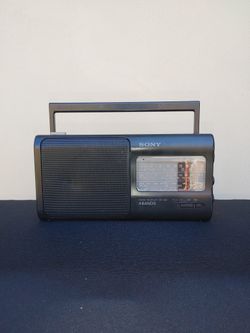 Preowned vintage radio