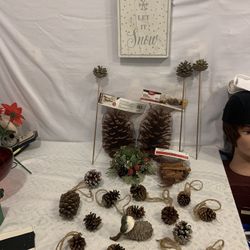 Decoración De Pinas Para el Árbol De Navidad
