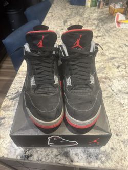 Bred Jordan 4