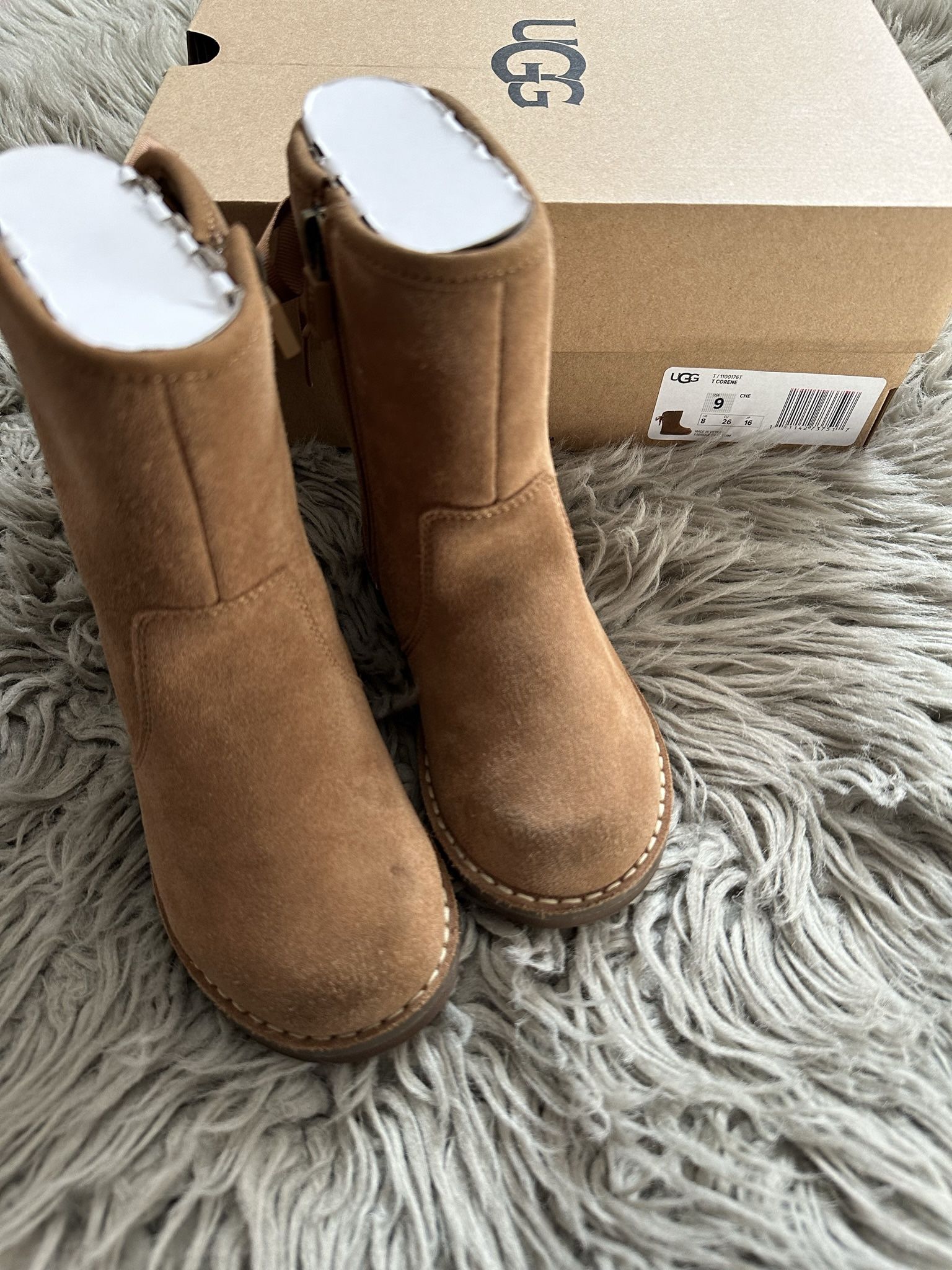 Ugg Girl Boots 9