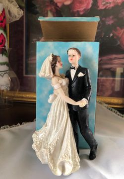 Marriage cuplé with box