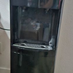 Primo Water Dispenser Bottom Load + 2 Bottles