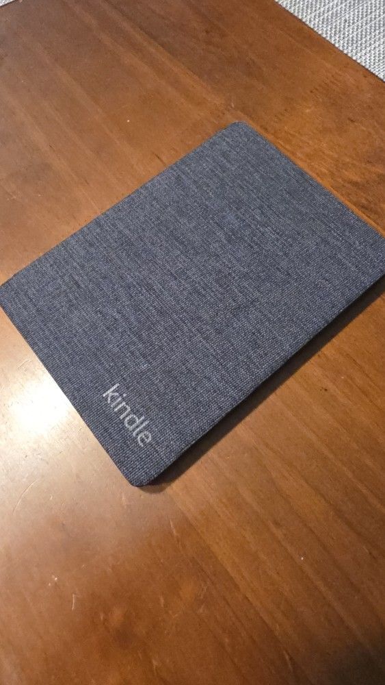Kindle 10th Generation With Amazon Cover