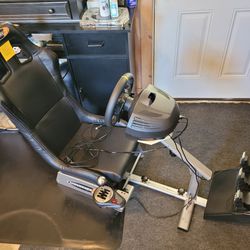 Thrustamster TX Leather and Playseat Evolution Sim Racing Rig