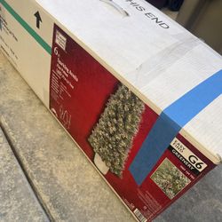 Home Accents Holiday 6ft. Pre-Lit 150L Micro Fairy LED Warm White Sparkling Amelia Pine Potted Tree