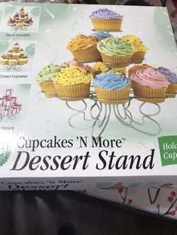 Desert stand holds 13 cupcakes $8