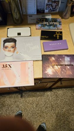 Make-up Pallettes