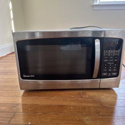 Magic Chef Microwave – Works Great!