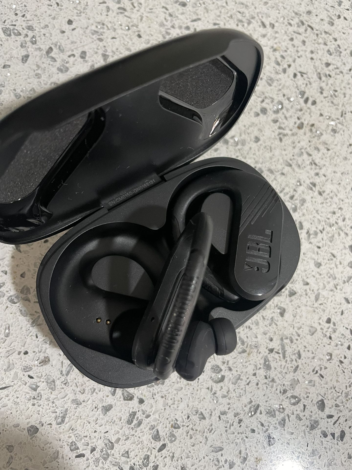 JBL Wireless Headphones 