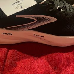 Brooks Glycerin 22 Shoes Brand New  Size 7