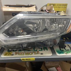 14-16 Nissan Rogue Left Driver Side Halogen Headlight W/ Led DRL 