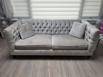 Robin Bruce Margot Beckett Sofa with Button Tufting