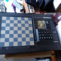 ELECTRONIC CHESS BOARD
