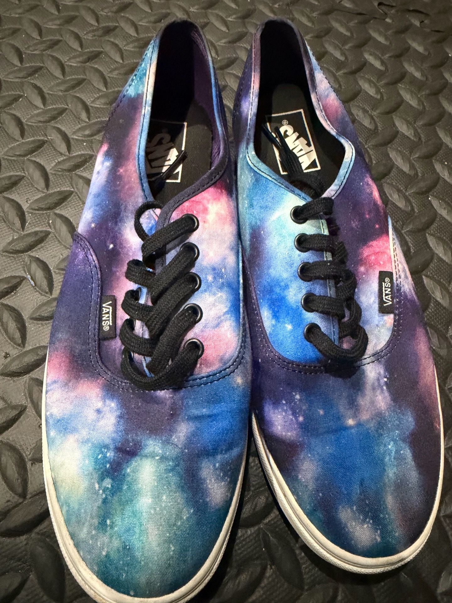 Men’s size 8.5 galaxy print vans