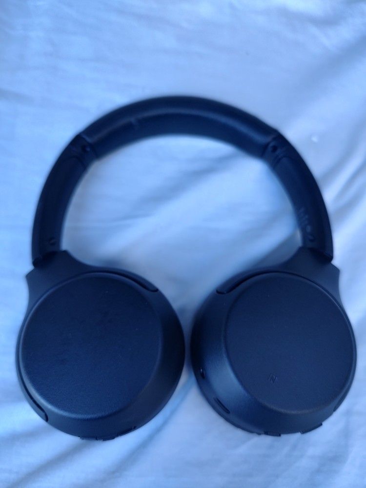 Sony WH-XB700 Bluetooth Headset