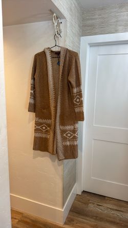 Super Soft, Long Sweater With Hood Sz M