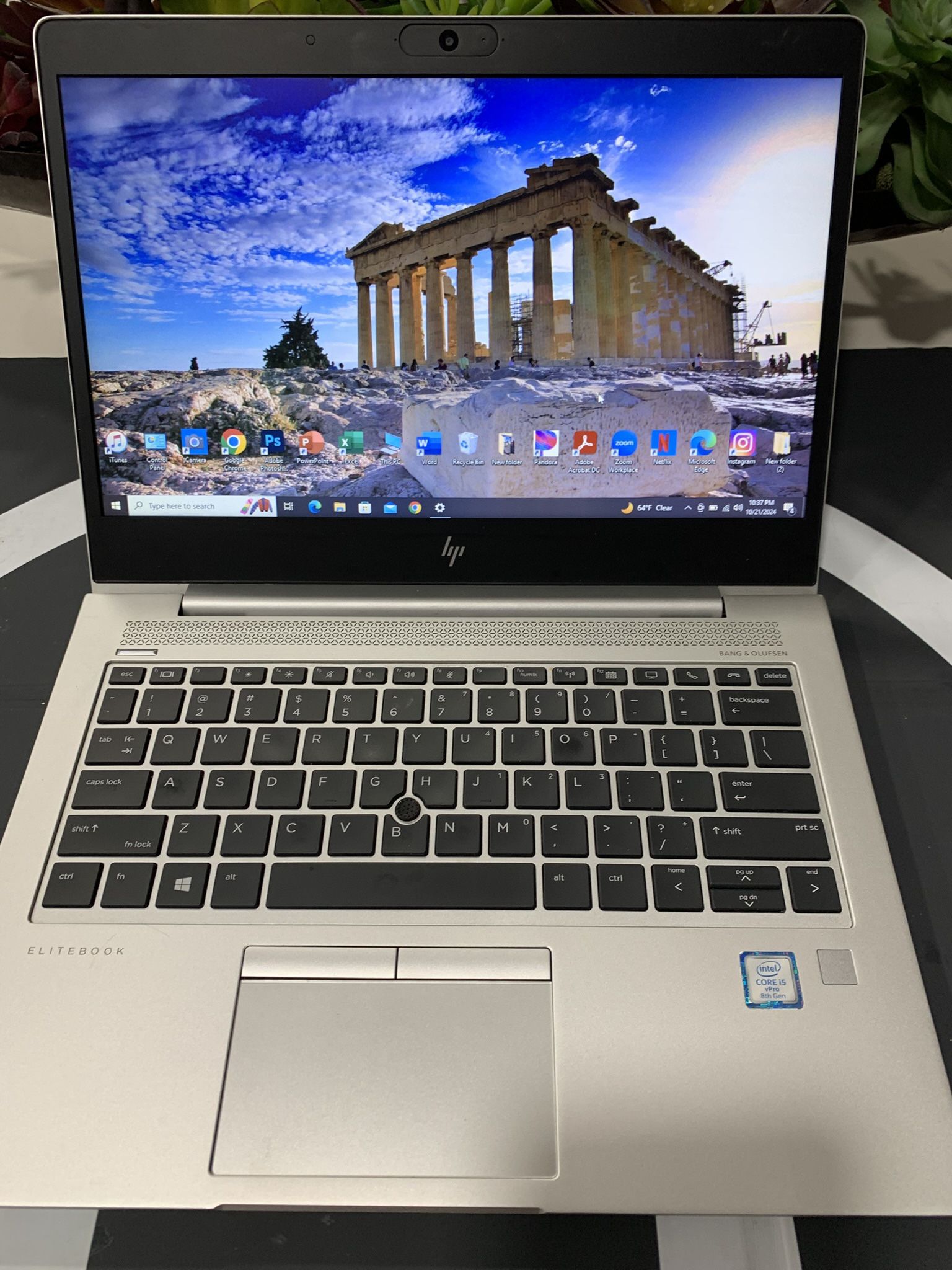 i5…i5…i5… HP ÉLITEBOOK model # 850-G6 …8 GENERATION comes with BANG & OLUFSEN SOUND VERY CLEAR 128 GB SOLID STATE HARD DRIVE …( capacity ) 8.0 GB