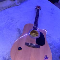 6 String Guitar 