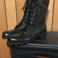 Women’s Military Boots