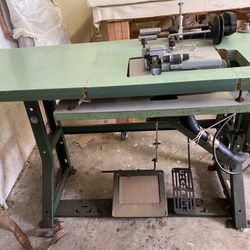 Commercial Sewing Machines 7 /total . Therew are 3 Singer Machines , 1 U.S. ,1 Tacsew, 1 Chandler 60 , And 1 Brother / Chandler