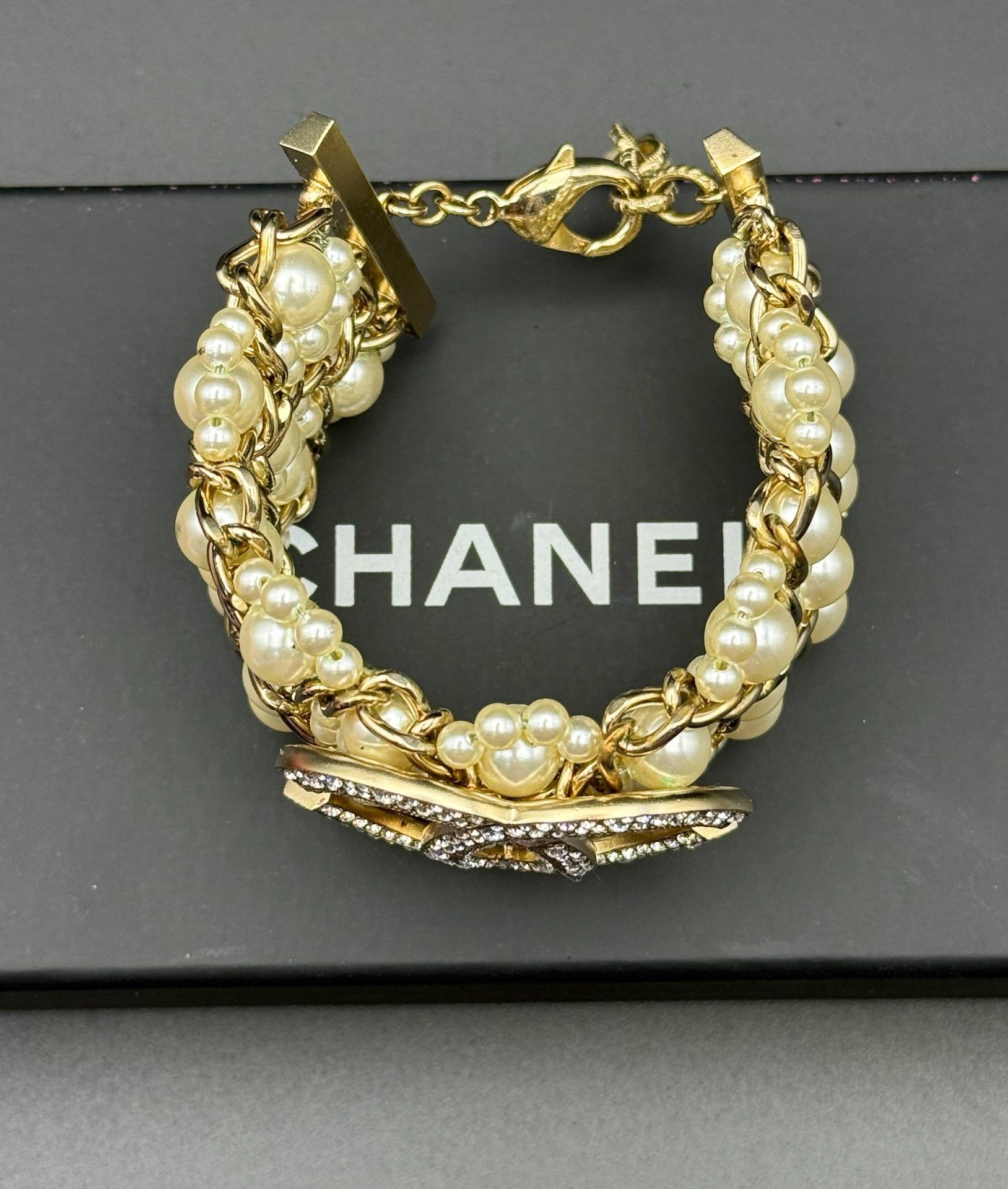 Authentic Chanel Large Golden Pearl & Strass Bracelet box & tag