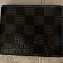 LV Men’s Wallet