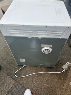 Washer dryer set almost new