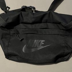 Nike Air Sling Shoulder Bag Black Like New VNDS