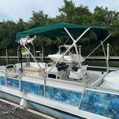 22 Ft Deck Boat With A 115 Yamaha 2 Stroke Boat Does Not Come With Trailer