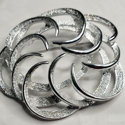 Sarah Coventry Silver Tone Brooch/Pin