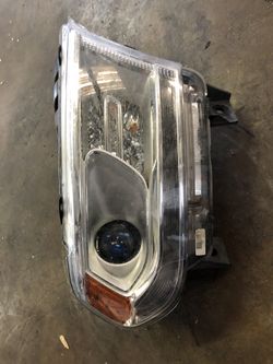 2014 Dodge Durango Headlight