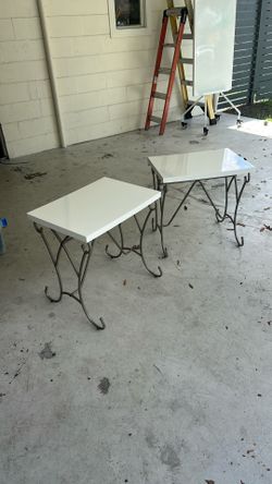 Night stands / side tables / bedside