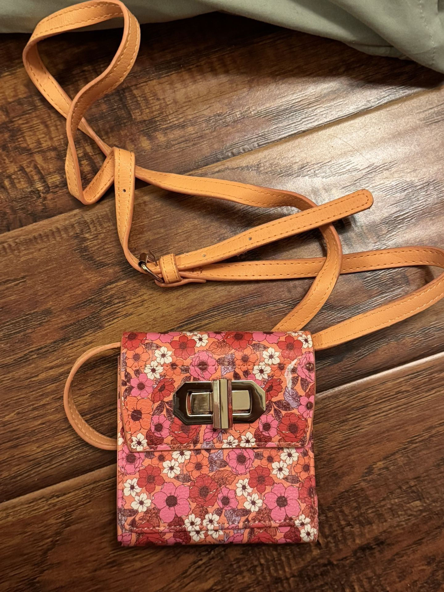 Floral Crossbody Wallet Bag