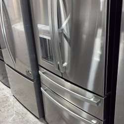 GE Refrigerator 