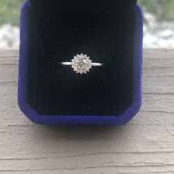 Beautiful New Sterling Silver .925 Sparkling Moissanite Ring Size 8-COA-Pics Don’t Do It Justice