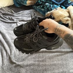 Balenciaga Track Runner 