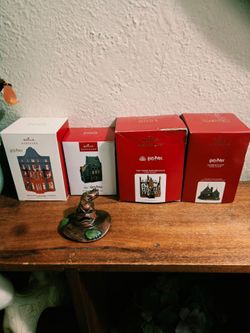 5 Harry Potter HALLMARK Ornaments with Box SEE PHOTOS $8 Each (Boxes have wear)