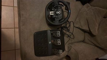 Logitech G923 Racing Wheel and Pedals