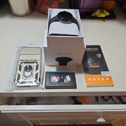 Google Pixel Watch Gen 1 + Case & Screen Protectors – Excellent Condition