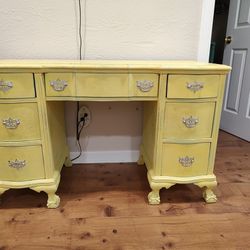 Antique Shabby Chic Desk With claw Feet 