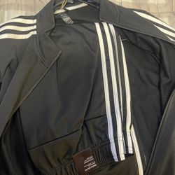 Adidas Tracksuit Medium 