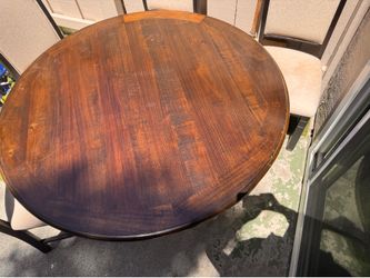 Dining table and 4 chairs