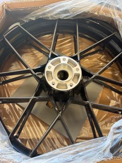 Harley-Davidson Front Touring Fugtive CVO 19” Wheel