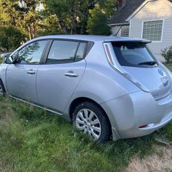 2013 Nissan Leaf Parts Car
