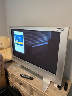 Panasonic 42 in TV