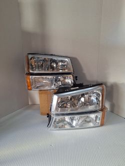 Chevy silverado 2003/2006 headlights