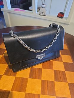 Michael Kors Black Leather Chain Shoulder Bag – Excellent Condition