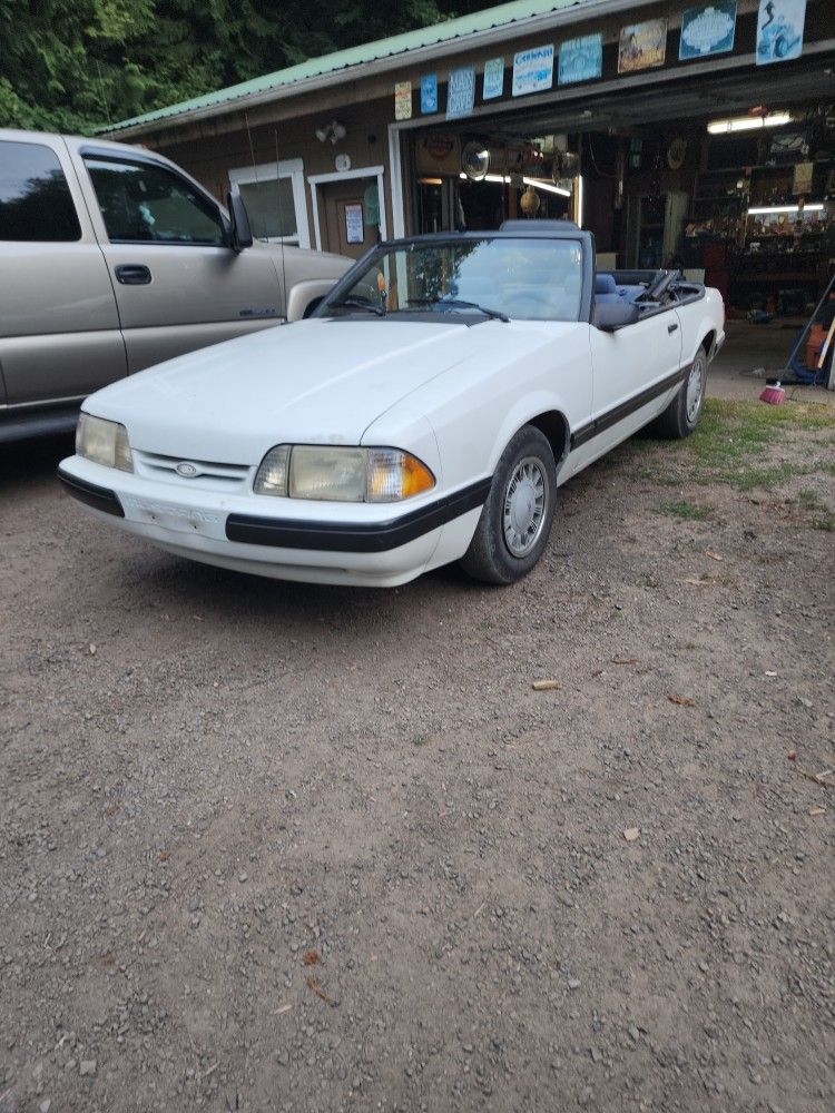 1988 Ford Mustang