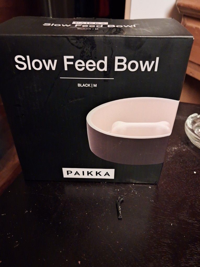 Slow Feed Bowl Sz M New