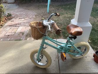 Kids Vintage-Style Bike with Wicker Basket
